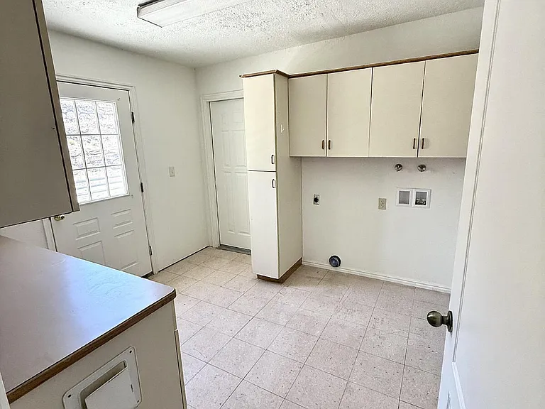 2506 W Grandview Dr — Photo 36