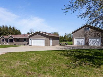 8884 North PIONEER ROAD, Larsen, WI, 54947
