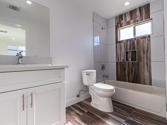 Modern Bathroom