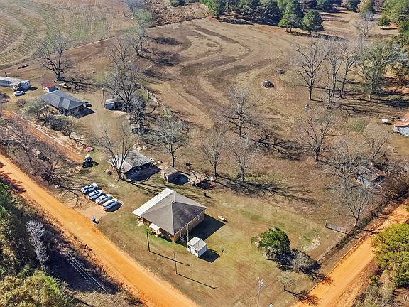 5th image of 31077 Johnson Rd