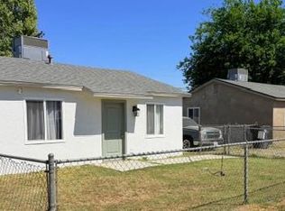 7716 Hall Rd, Lamont, CA 93241