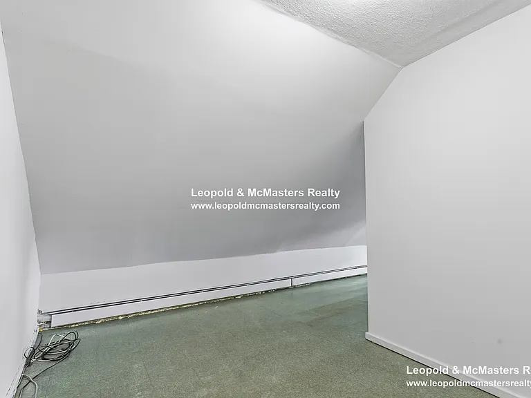 32 Salem St #3 — Photo 10