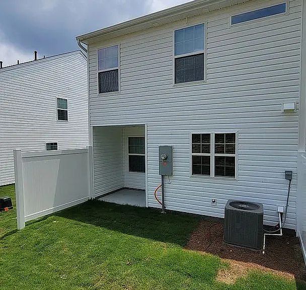 909 Powder Creek Dr — Photo 11