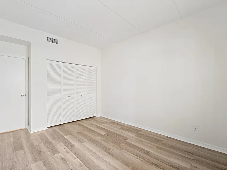 121 Lindsay Ln — Photo 21