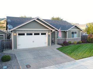 206 Danielle Dr, Winston, OR 97496