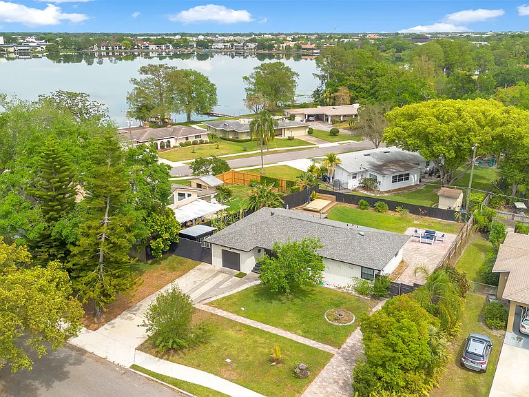 344 Starling Rd — Photo 41