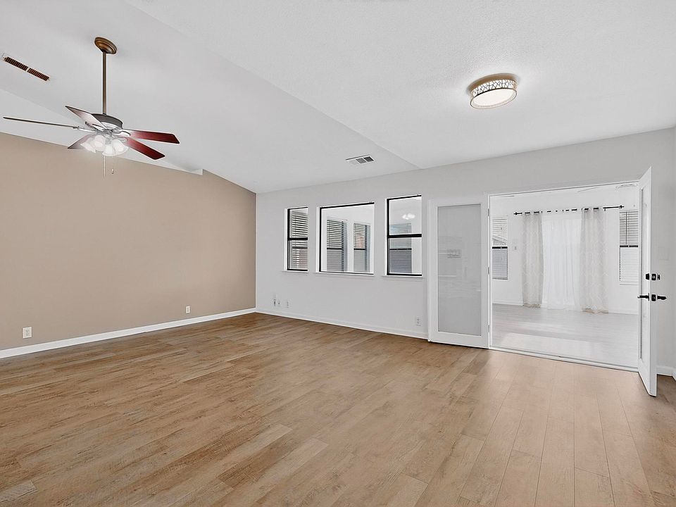 1st image of 2012 Aspenwood Ave NW
