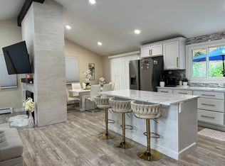 16 Deer Park Rd, Weatogue, CT 06089