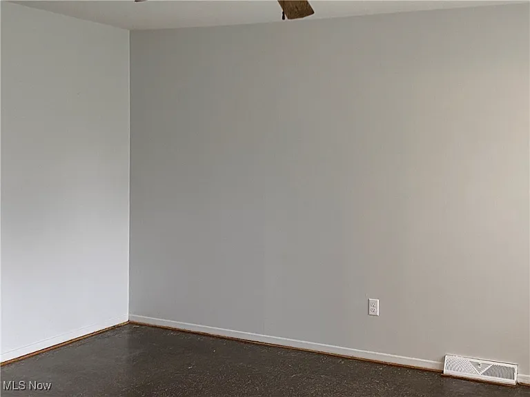 2929 Roy St — Photo 6