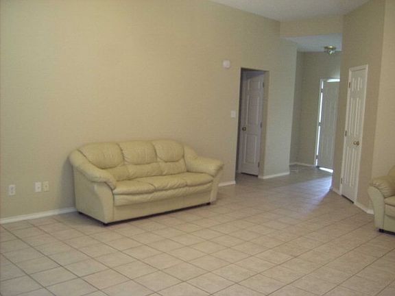 3rd image of 3320 Chardonay Dr