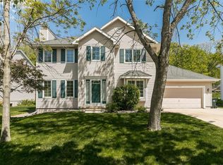 5327 Bent Tree Ct NE, Cedar Rapids, IA 52411