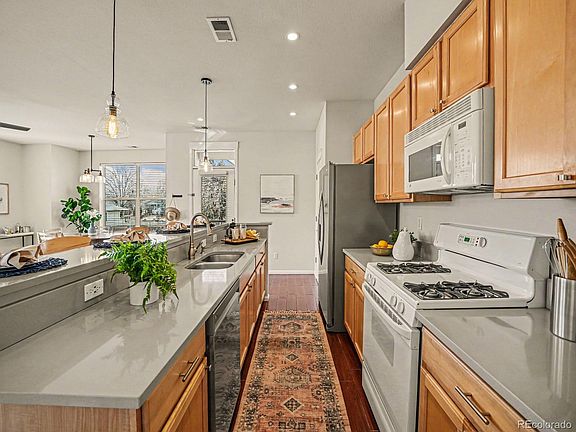 5th image of 5343 W 16th Avenue