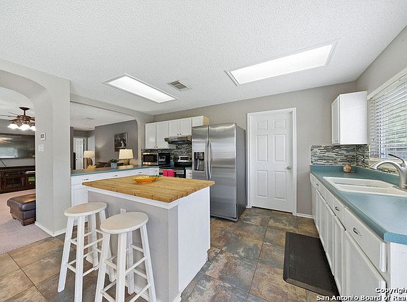 4th image of 10502 Westfield Pl