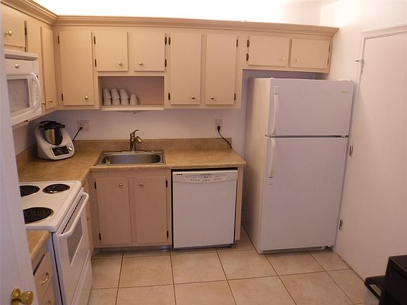 4th image of 4750 NW 22nd Court #217