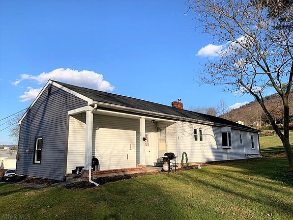 4th image of 584 E Watson St