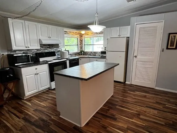 2581 SW Pontiac Place, Stuart, FL 34997