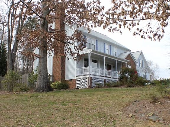 2nd image of 701 Brookfield Dr