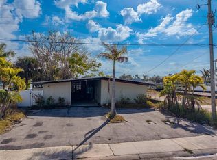 1217 Bay Shore Blvd, Indian Rocks Beach, FL 33785