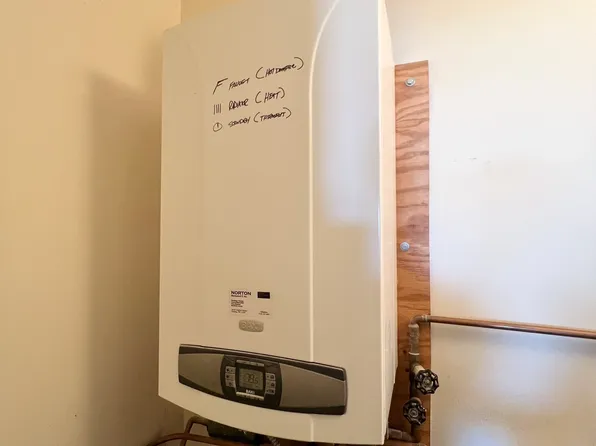 6008 Beach Front Road image 20 of 29