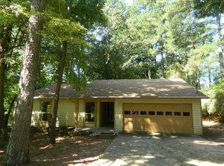 970 Tahoe Trl, Lilburn, GA 30047