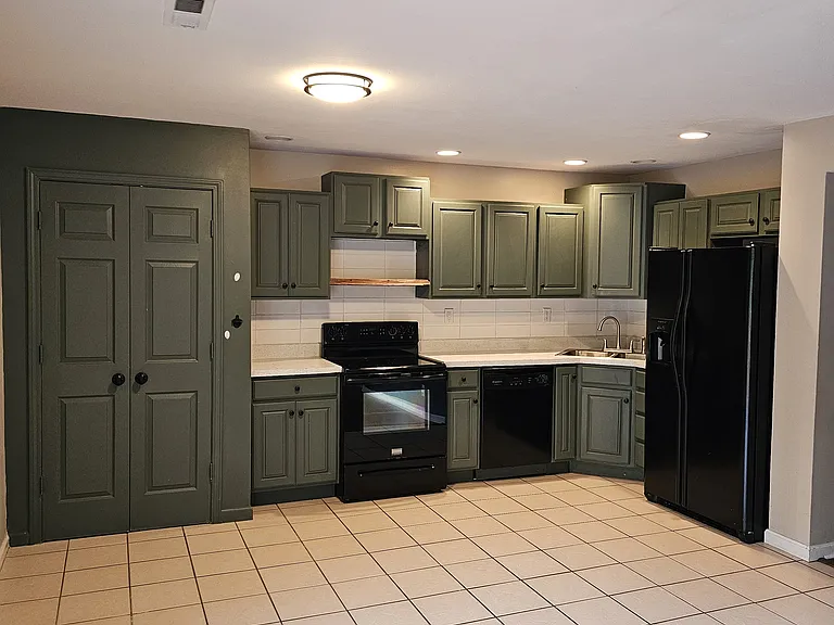 721 N Hite Ave #4 — Photo 1