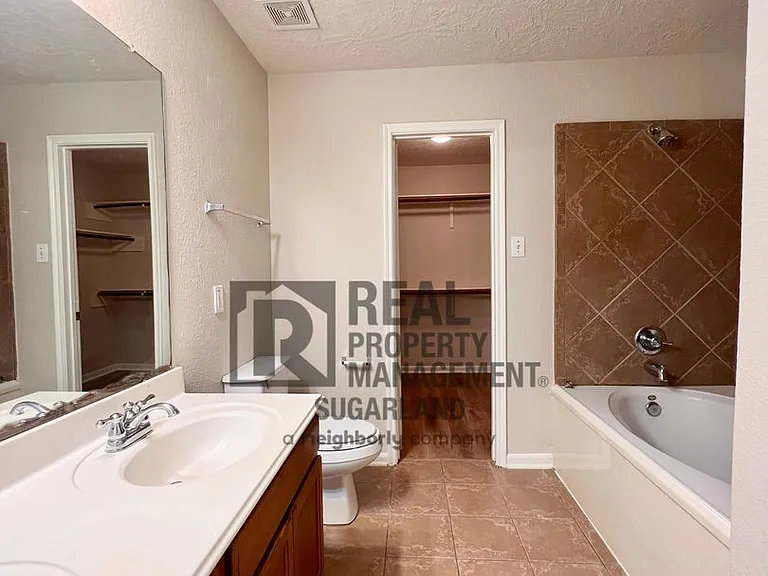 2706 Skyview Downs Dr — Photo 6