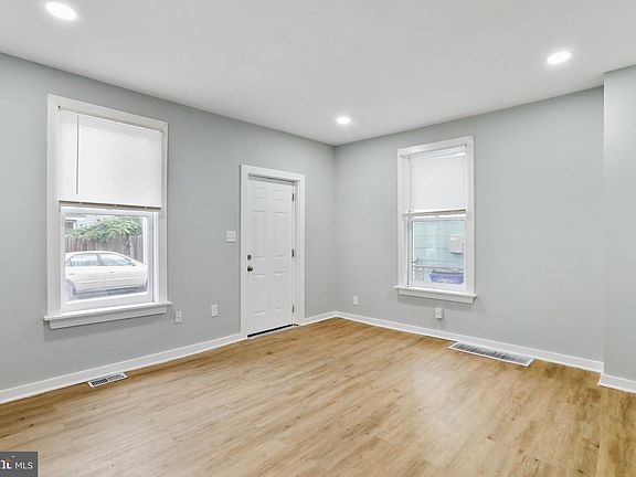 5th image of 119 Randolph Ave