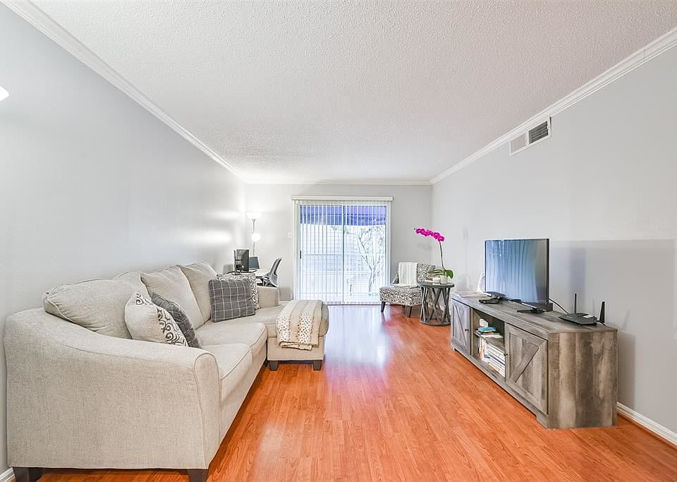 1st image of 2601 Bellefontaine St APT C309