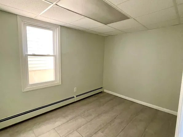 526 42nd Street image 9 of 18