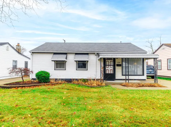 3256 S Stella Ct, Trenton, MI 48183