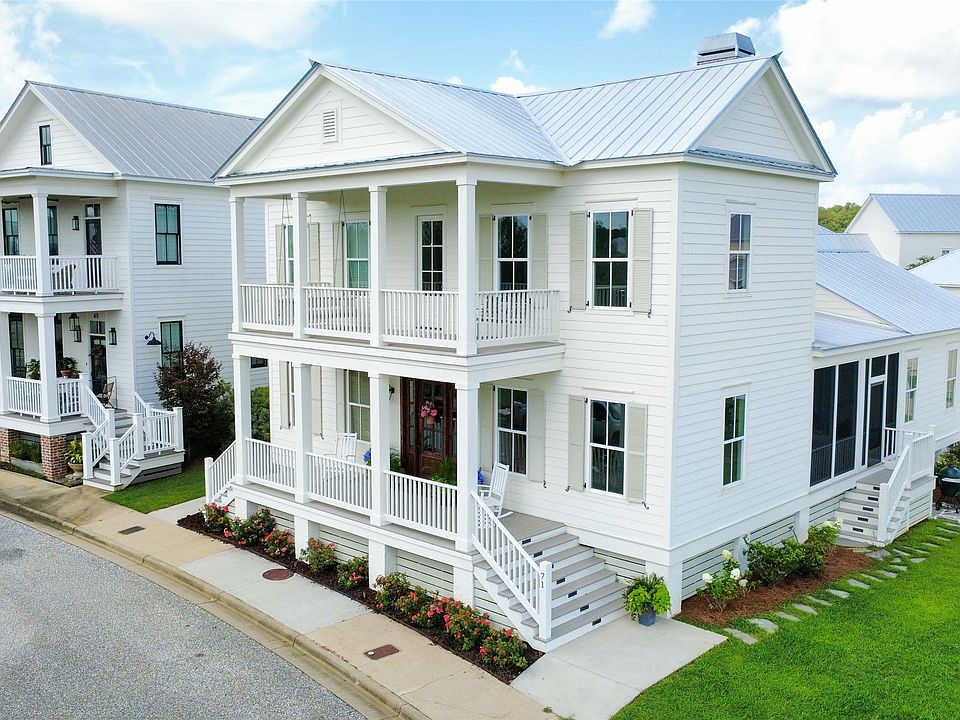 1st image of 71 Crescent Park