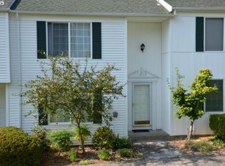 13186 SW 17th St, Beaverton, OR