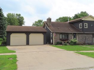 613 Floyd St, Rudd, IA 50471