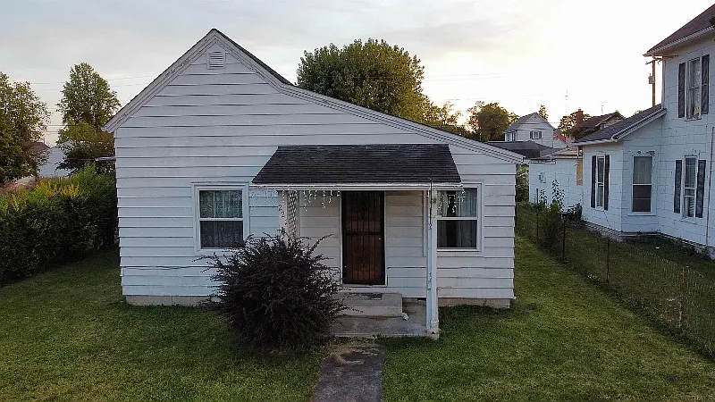 221 E Commerce St photo 1