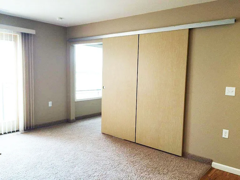 Mandan Place Apartments — Photo 16