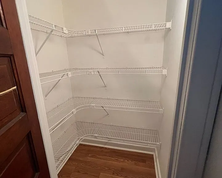 541 Lincoln Ave NW — Photo 6