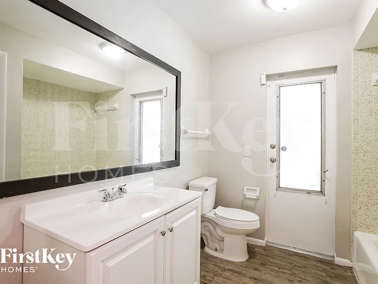 603 Wildwood Pkwy — Photo 13
