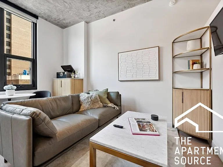 808 Wells Studio #STUDIO — Photo 21