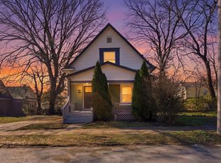 1623 E 36th St, Kansas City, MO 64109