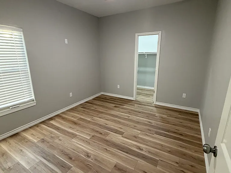 2308 Pickard Ave — Photo 10