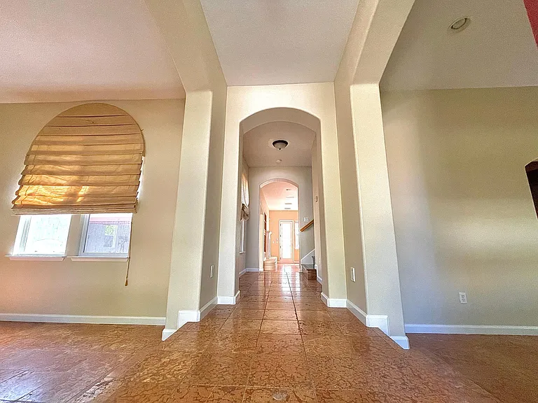 1456 Asterbell Dr — Photo 4