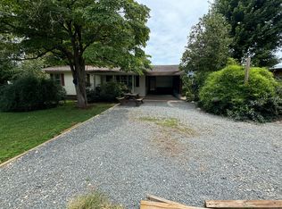 60 Graham St, Bryson City, NC 28713