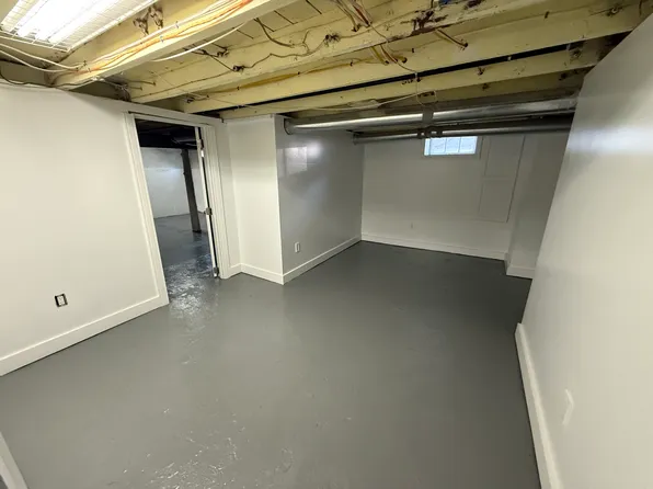 9 Chilton St, Plymouth, MA 02360