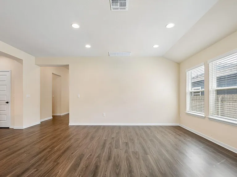 9813 Eloquence Dr — Photo 5