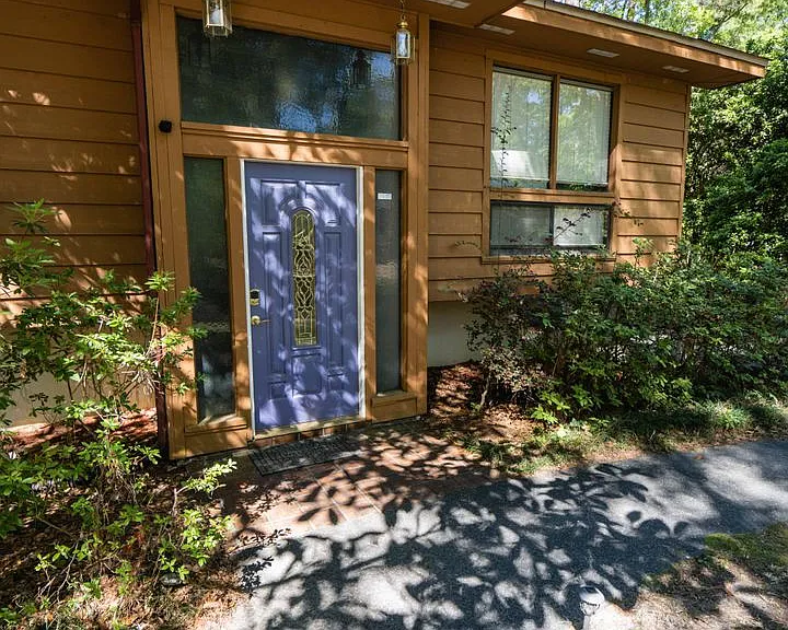 3322 Robinhood Rd — Photo 3