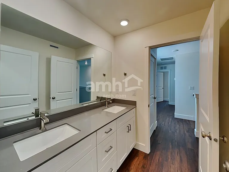 715 S Rocker Ave — Photo 14
