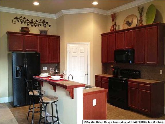 4th image of 15255 Chrissy Dr