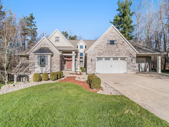 10878 Riedell Dr, Kalamazoo, MI 49009