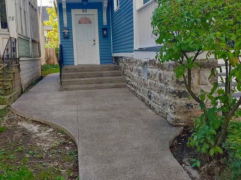 80 Richmond Ave #2 — Photo 4