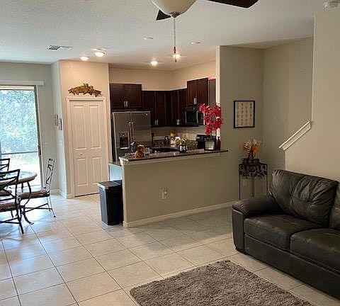 Living Room and Kitchen with Breakfast Bar